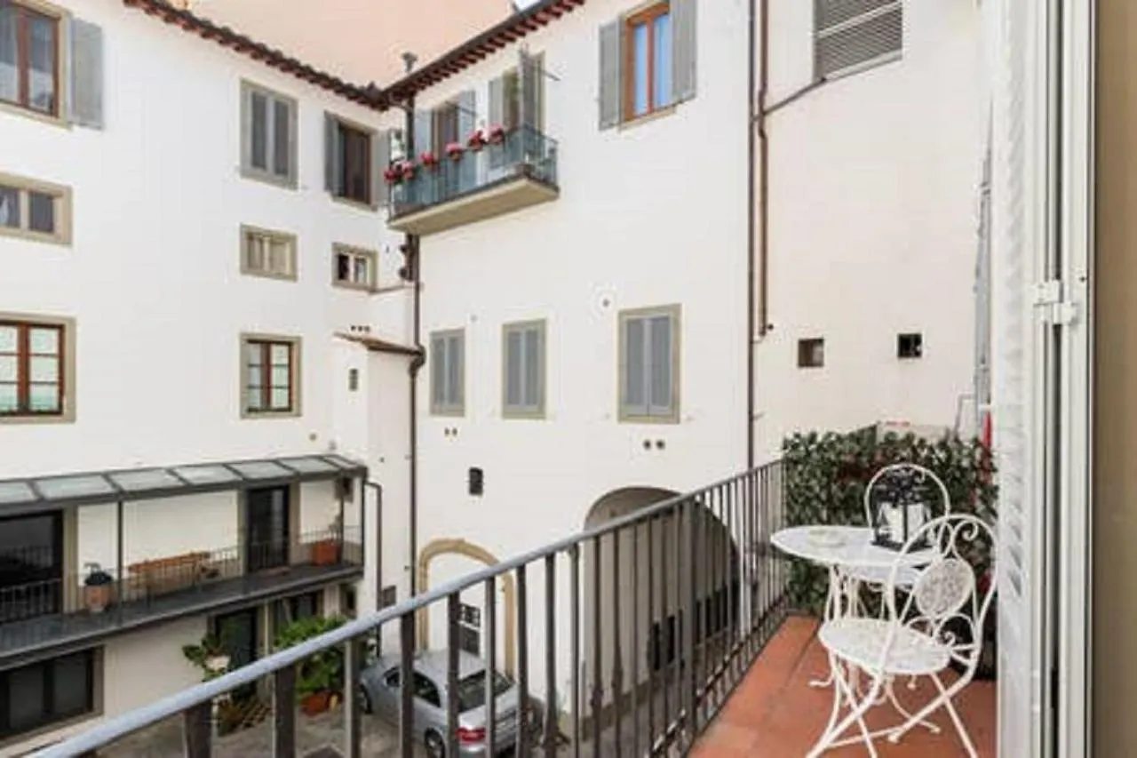White Suite Firenze Apartman
